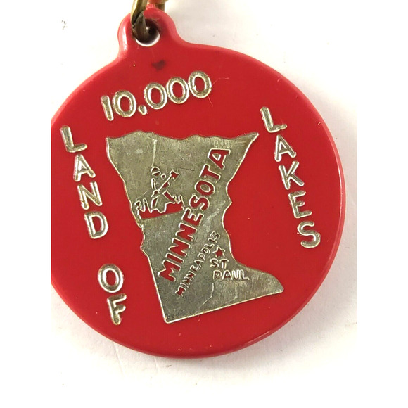 Minnesota Land Of 10000 Lakes Vintage Keychain red plastic - Picture 4 of 6
